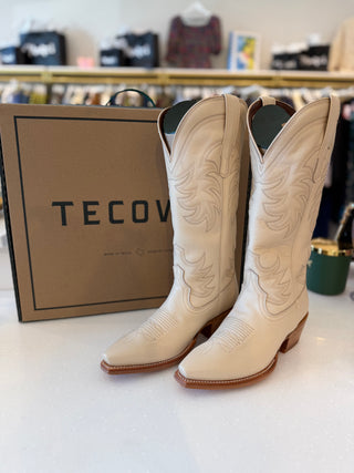 THE ANNIE BOOT
