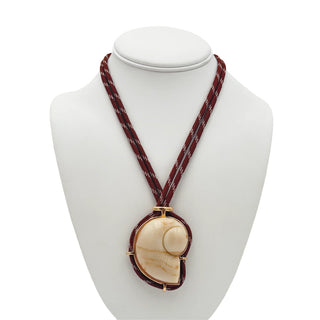 SHELLY NECKLACE