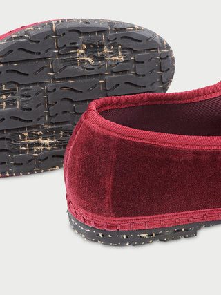 LUCRECIA FLATS