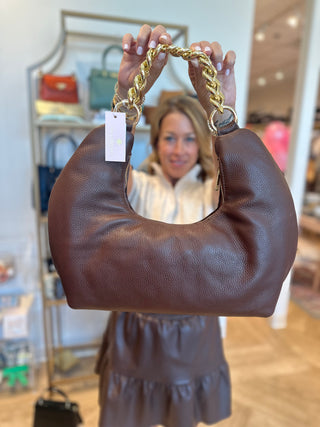 OVERSIZED CHAIN SHOULDER BAG