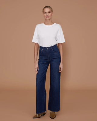 COLUMN JEAN-HIGH RISE