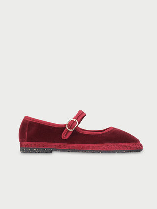 LUCRECIA FLATS