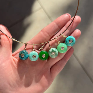 BON BON HOWLITE CHARM